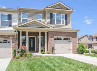 800 Meadowcrest Way, Lebanon, TN 37090