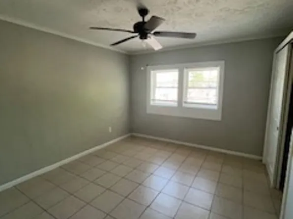 728 N Broadway #D, Lexington, KY 40508