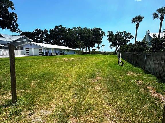 4th image of 622 N Riverside Dr Lot 3