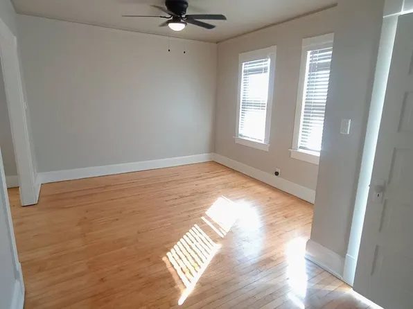 1822 N Warren Ave, Milwaukee, WI 53202