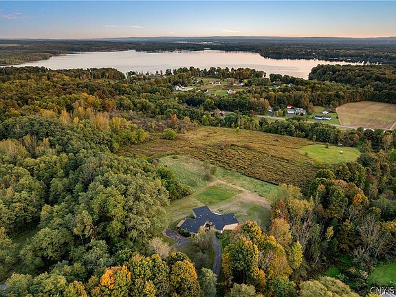 5th image of 9198 Sly Hill Rd