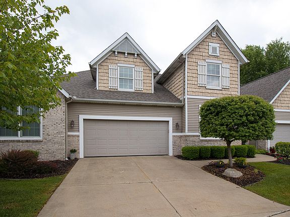 2nd image of 152 Blue Heron Ct