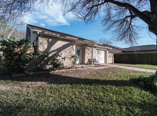 10011 Tahoka Ln, Sugar Land, TX 77498
