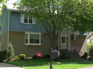 207 Calvin Dr, Mc Kees Rocks, PA 15136