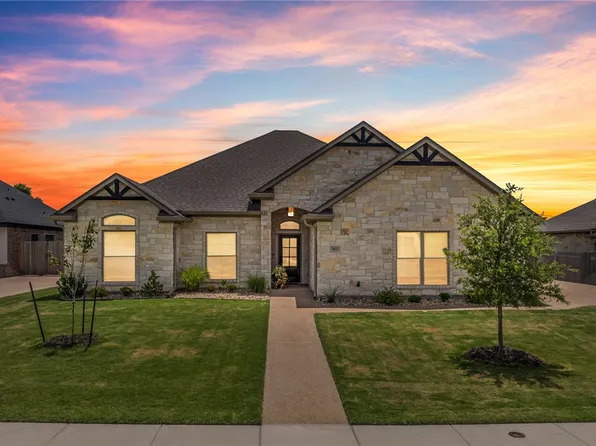 812 Gallant Fox Rd, Hewitt, TX 76643