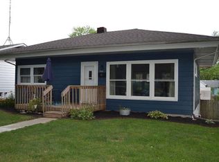 308 Michigan St, Porter, IN 46304