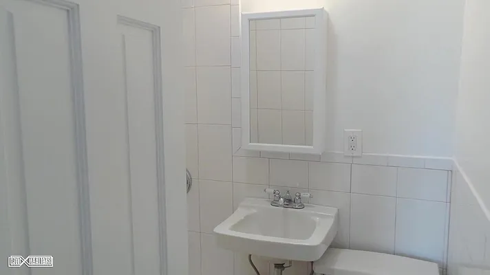 Rented by Citi Habitats | media 36