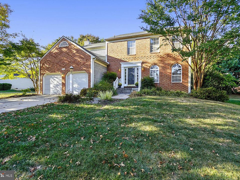 1st image of 618 Wood Glenn Ct