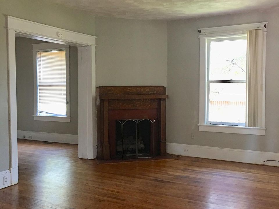2nd image of 1211 Wasena Ter SW