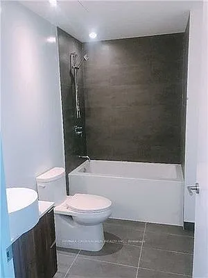 185 Roehampton Ave #2208 — Photo 6