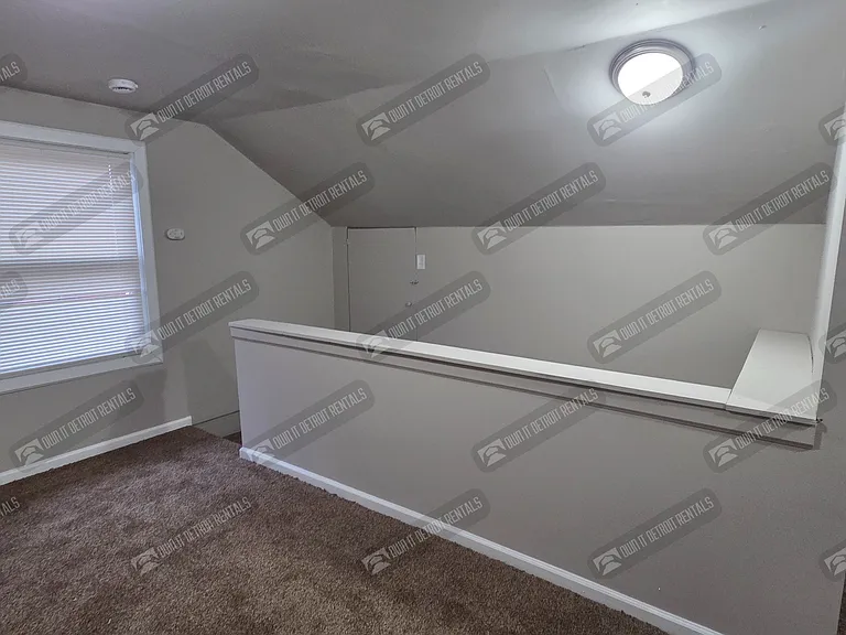 15039 Eastburn St — Photo 16
