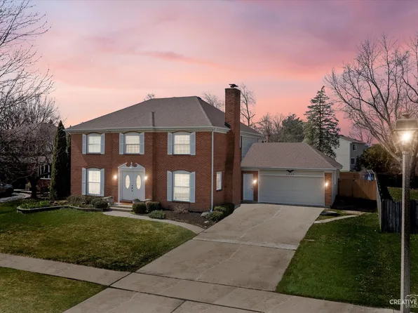2629 Midland Dr, Naperville, IL 60564