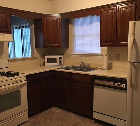 5th image of 5298 Stonebush Ter #A