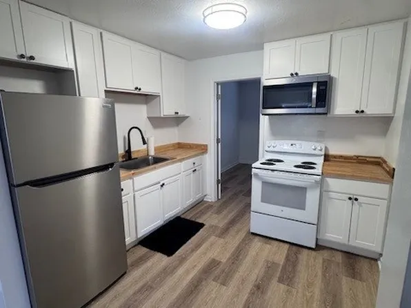 412 Watauga Dr #4, Knoxville, TN 37918