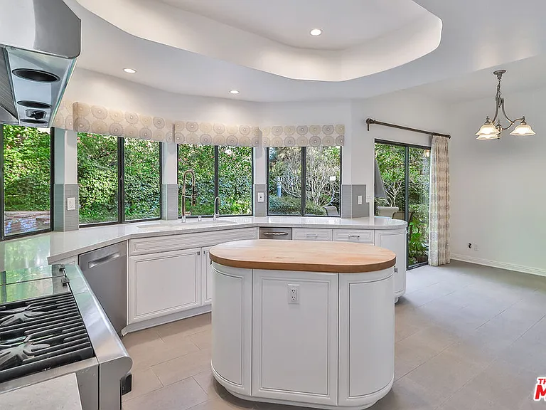 1030 Brooklawn Dr — Photo 11