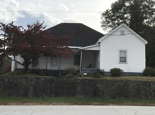 101 Booker Dr, Walhalla, SC 29691