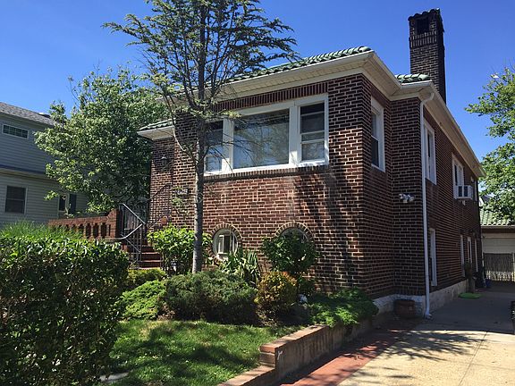 2nd image of 351 E Olive St