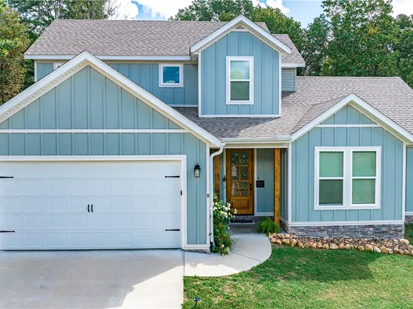 8 Boswell Cir, Bella Vista, AR 72715