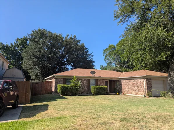 5506 Grantmont Dr, Arlington, TX 76016