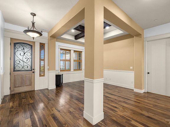 5th image of 7521 N Grand Ridge Ln