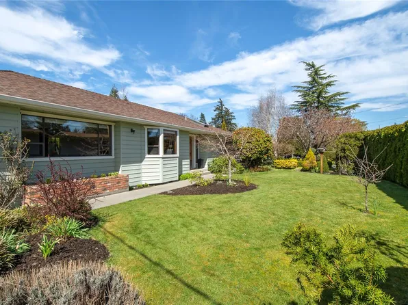 1780 Juniper Dr, Campbell River, BC V9W 6Y1