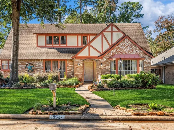 19527 Enchanted Spring Dr, Spring, TX 77388