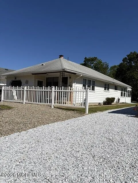2173 Mount Hood Ln