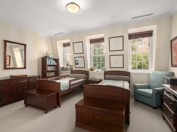 518 East 89th Street image 13 of 20