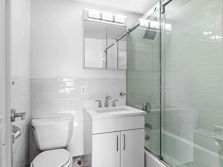 157 E 57th St #19B — Photo 7