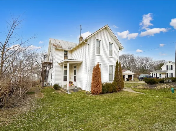 6826 W National Rd, New Carlisle, OH 45344