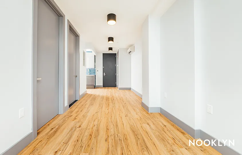 210 Parkville Avenue — Photo 3