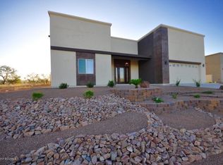 8 Montes Ct, Nogales, AZ 85621