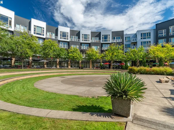 12600 SW Crescent St APT 302, Beaverton, OR 97005