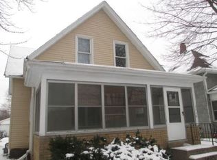 1430 11th St, Moline, IL 61265