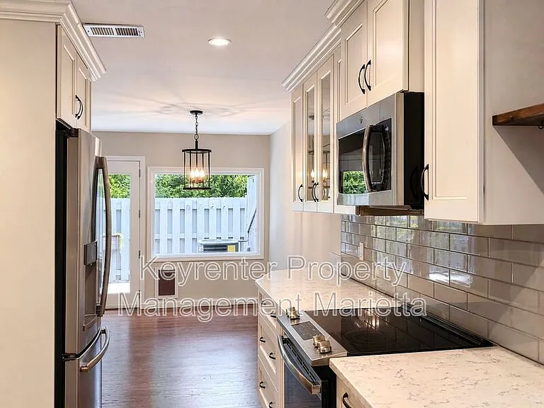 510 E Ponce De Leon Ave #N — Photo 27