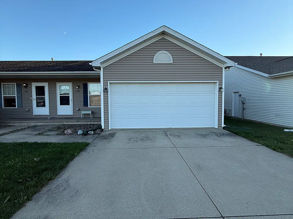 1817 Park West Dr