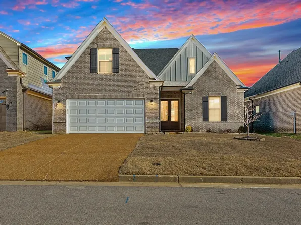 125 Briar Hollow Ln, Oakland, TN 38060