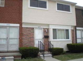 8130 Farnum Ct, Warren, MI 48093