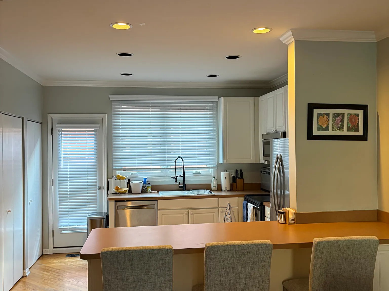 2 bed, 1800 sqft, $4,400 — Photo 4
