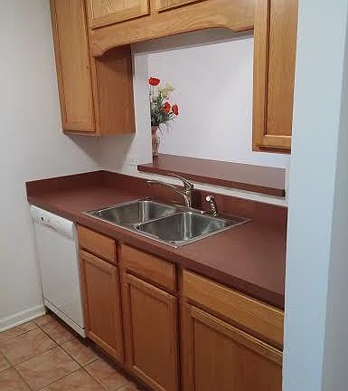 4th image of 5921 Meadow Dr