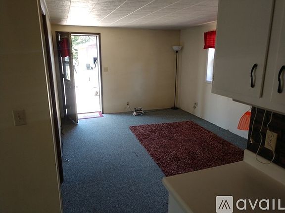 2nd image of 48380 Jefferson St #3