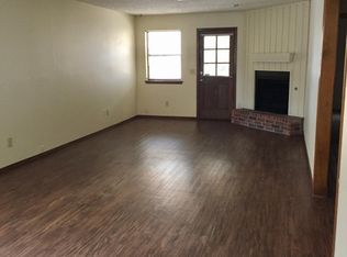 227 Ashley Dr, Edmond, OK 73003