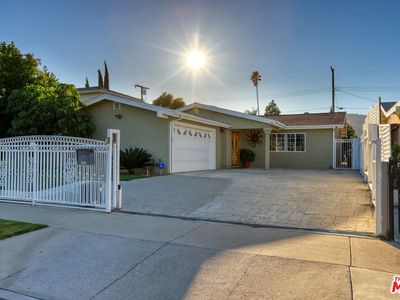 10429 Jordan Ave, Chatsworth, CA, 91311