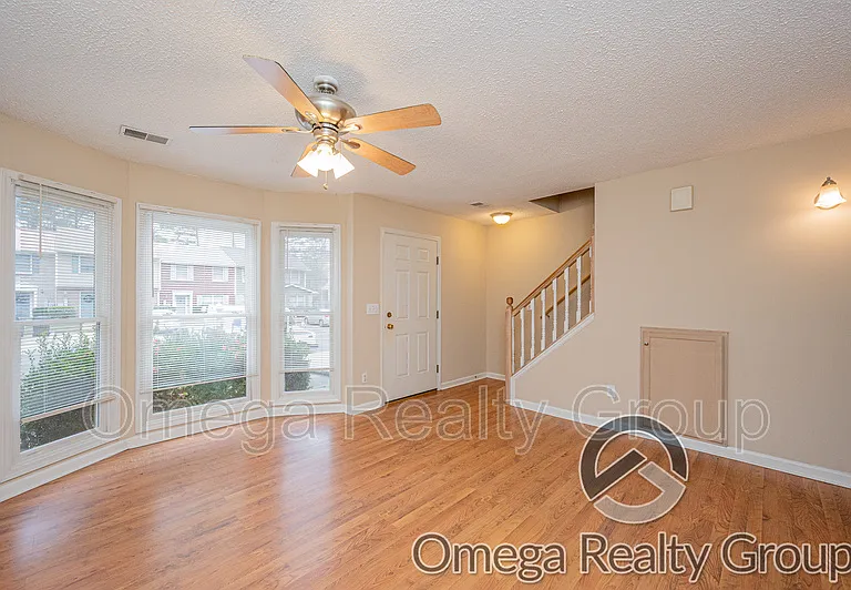 5057 Falling Creek Ln — Photo 5