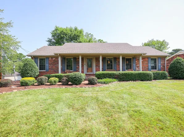 815 E 14th St, Benton, KY 42025