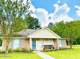 1930 Twin Pine Dr, Pearl, MS