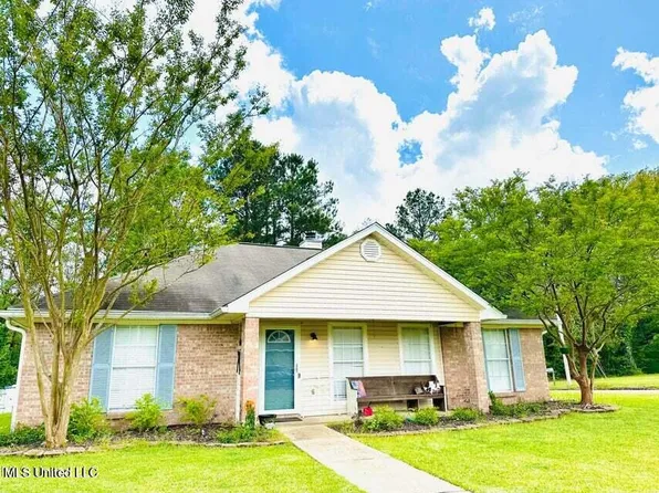 1930 Twin Pine Dr, Pearl, MS 39208