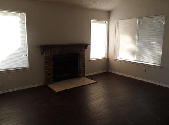3rd image of 1101 Cloudcrest Ct