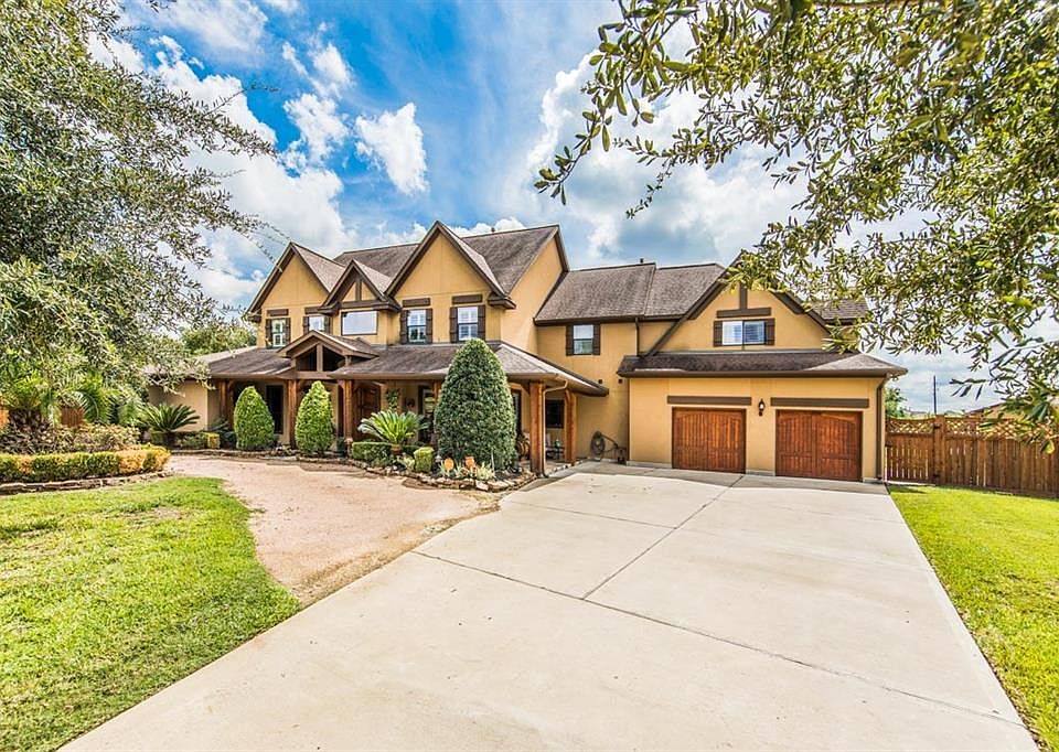 1st image of 26603 Meadow Ln