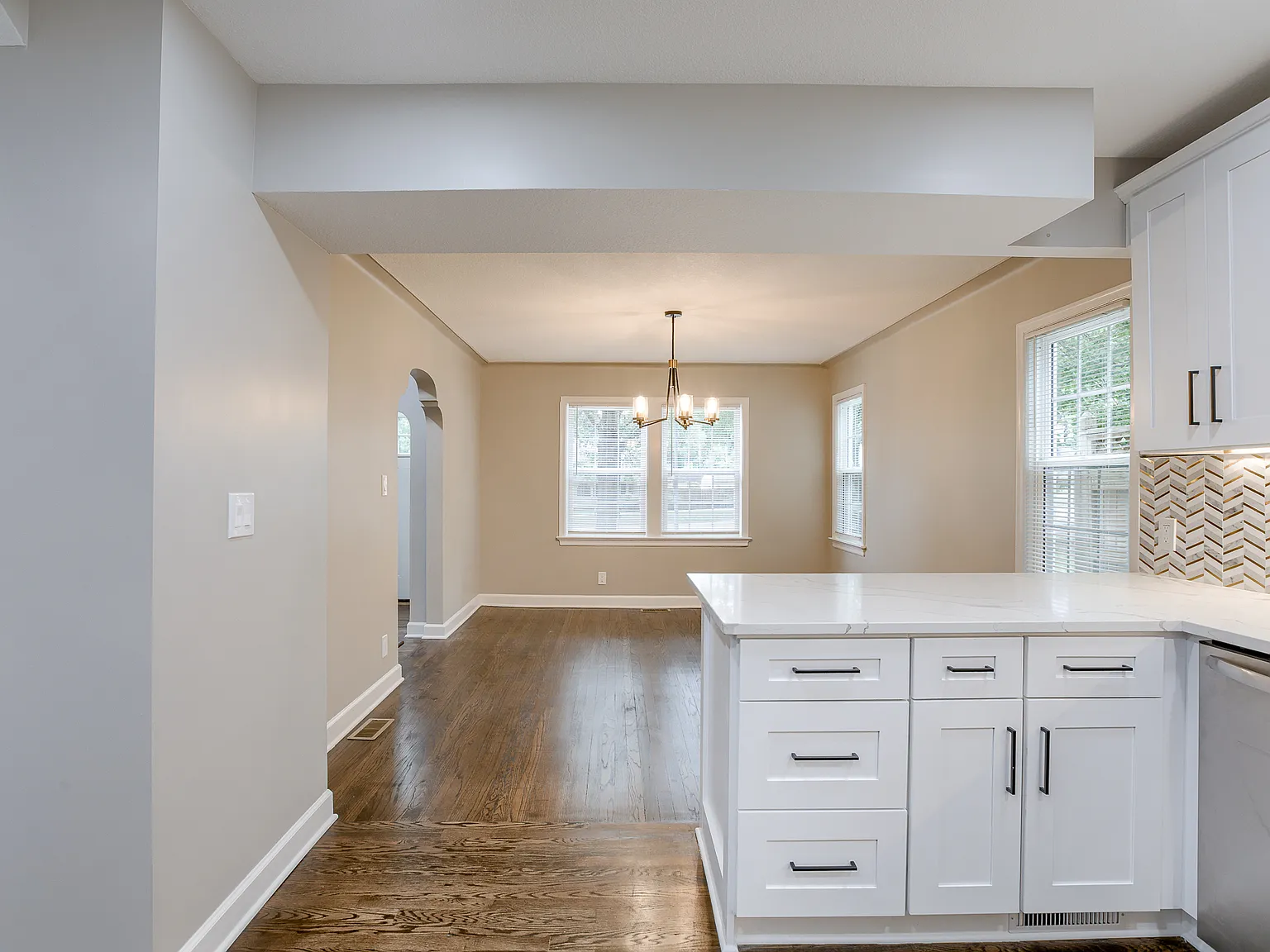 3 bed, 2.5 bath, 1649 sqft, $2,750 — Photo 3